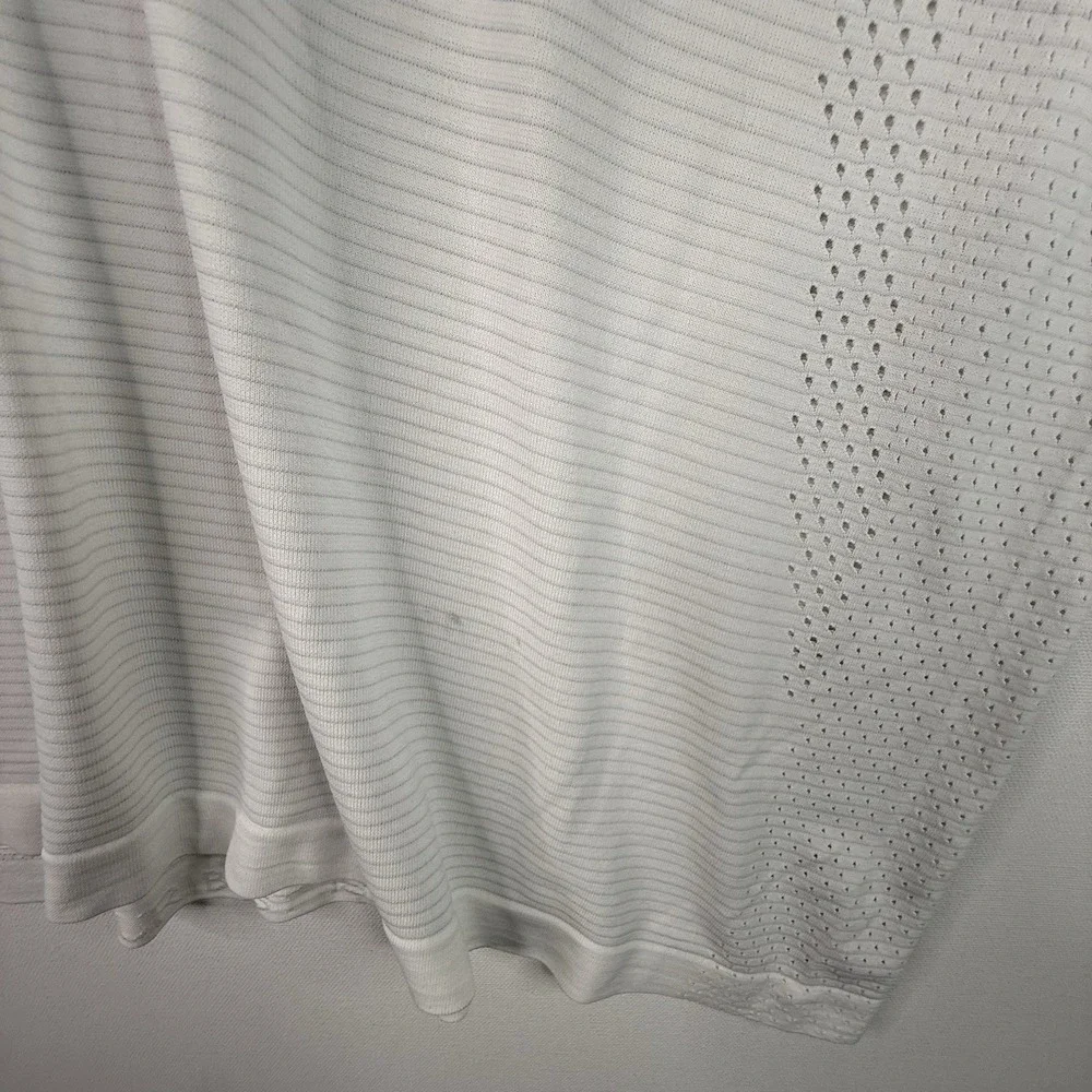 lululemon Women's Short Sleeve Crew Neck White 14